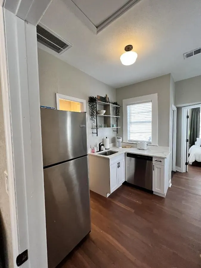 Updated Condo In Heart Of Tampa 2 0*,
