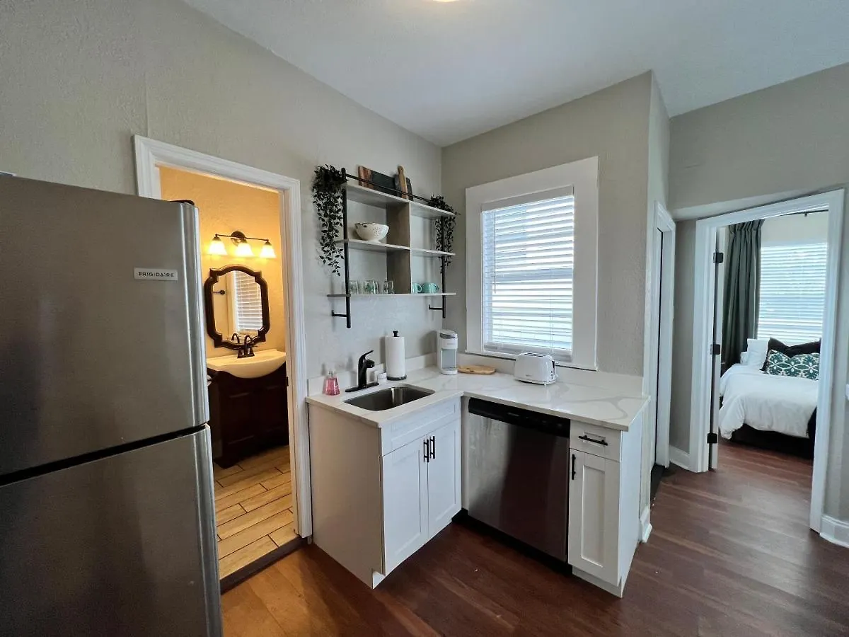 Updated Condo In Heart Of Tampa 2